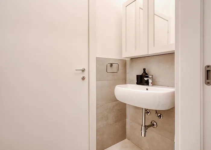 Just Urban - Monolocale Moderno Navigli - Metro M2 Apartament